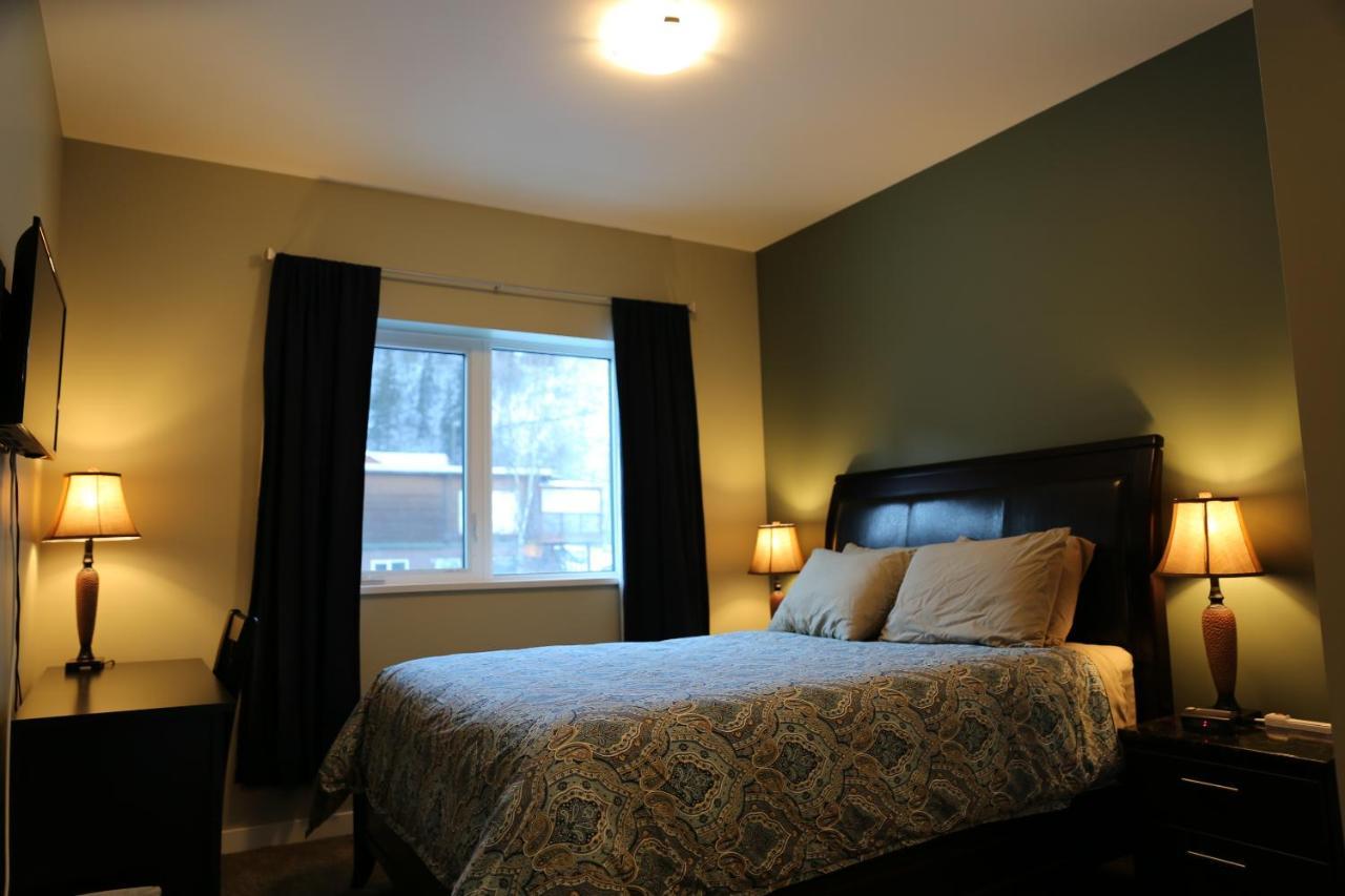 Downtown Whitehorse Deluxe 2 Bedroom Condo Dış mekan fotoğraf